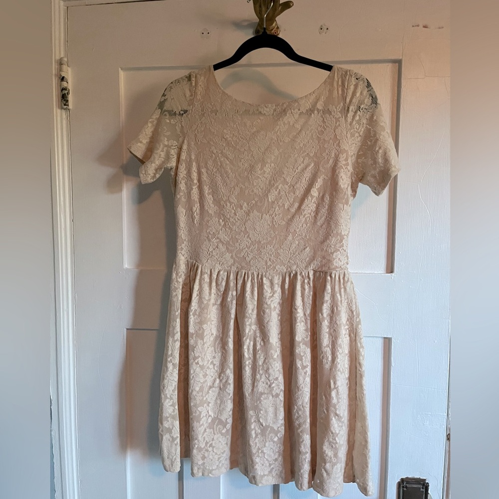 Stretchy lace scoop-back Zara skater dress
